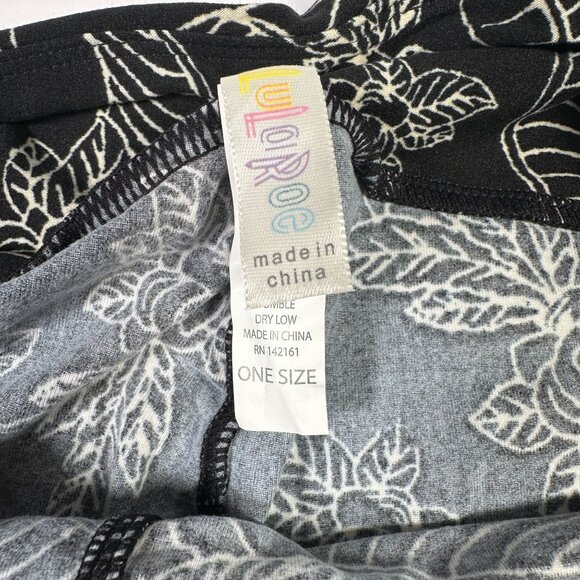 LuLaRoe Shoes Old Fashioned Black Cream Flowers Tea Party Leggings One Size OS - Picture 3 of 6